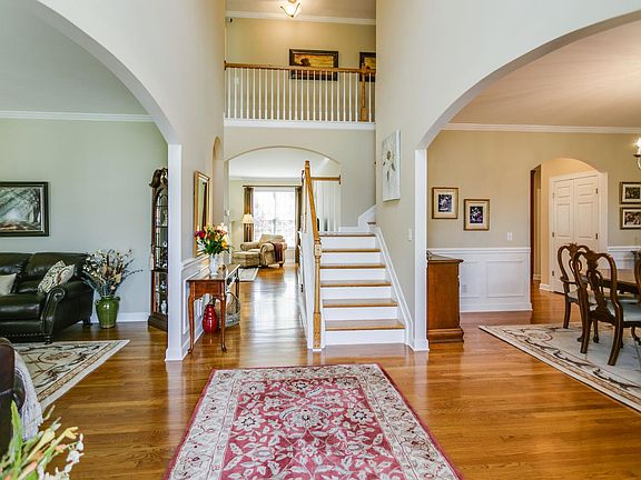5th image of 304 Wendling Blvd