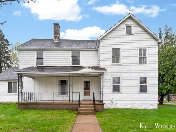 123 W Main St SE, Caledonia, MI 49316