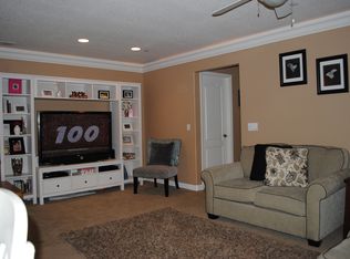 557 Orchard Rd APT C, Nipomo, CA 93444