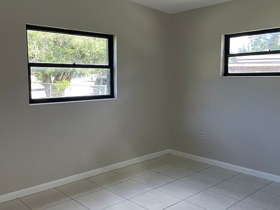 4th image of 1107 Kimball Dr