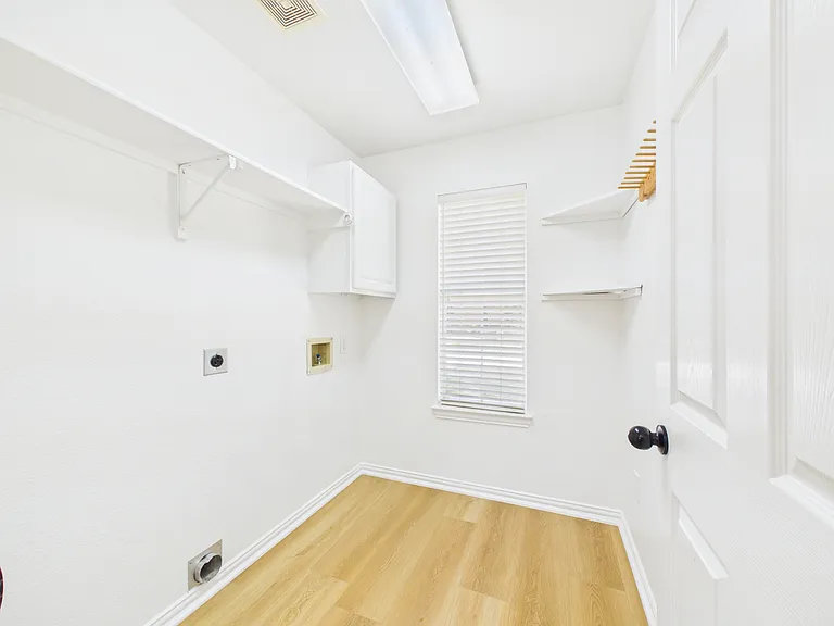 2208 Sagebrush Dr — Photo 25