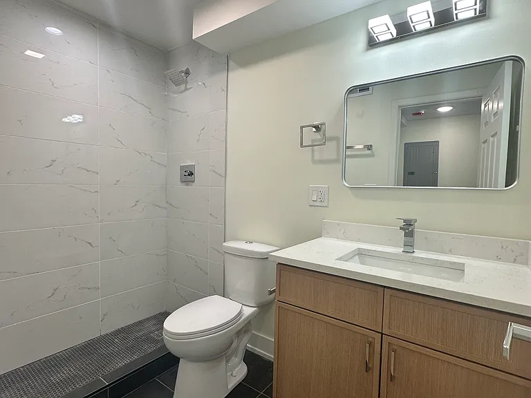 6123 N Ravenswood Ave #2 — Photo 7