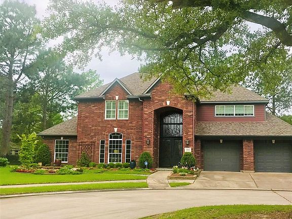 Welcome to 5603 Peninsula Park Drive, in Lakes on Eldridge