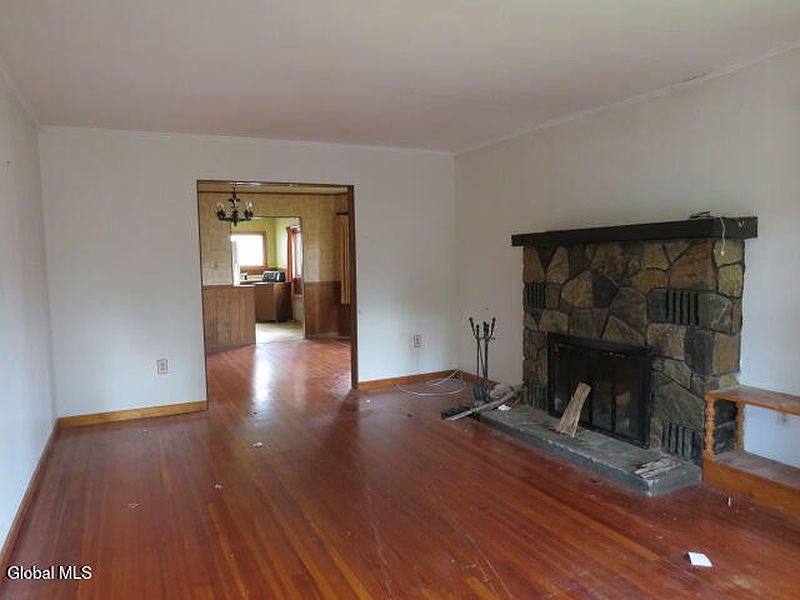 4th image of 80 5th Street