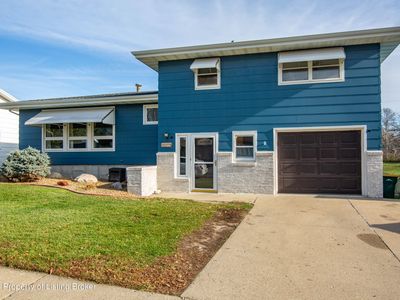 1827 Marian Dr, Bismarck, ND, 58501