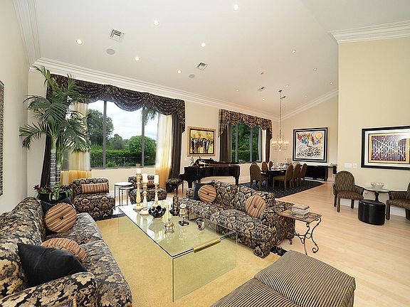 Home For Sale In Boca Grove