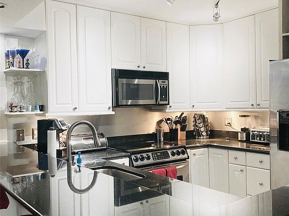 2nd image of 3002 NE 5th Terrace #316B