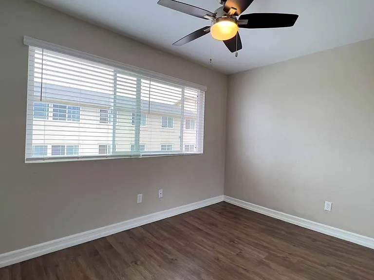 4388-4394 Delta Street — Photo 32