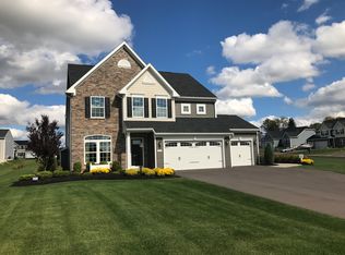 212 E Path Rise, West Henrietta, NY 14586