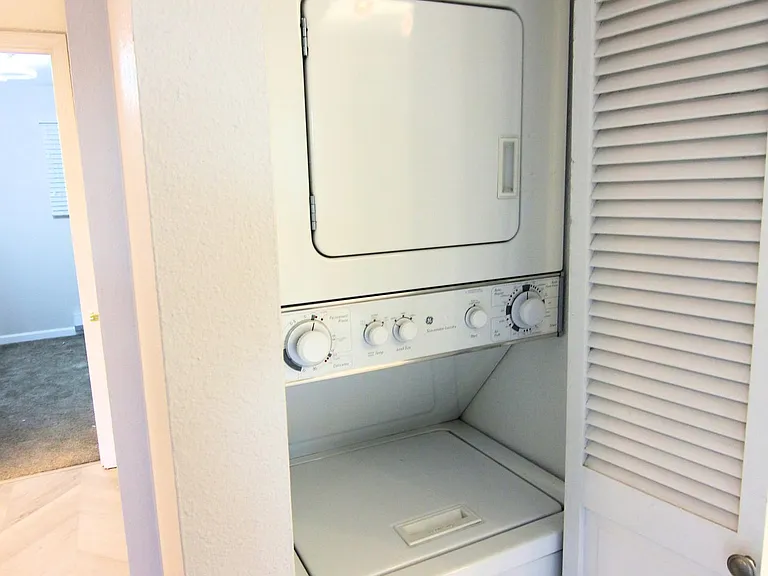 Built in W/D unit for your use