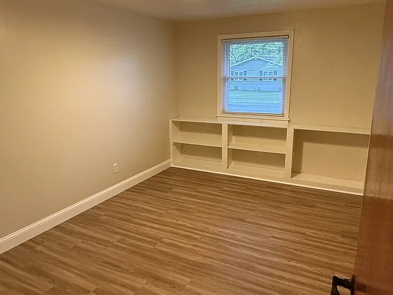 2316 Lima Ln — Photo 24