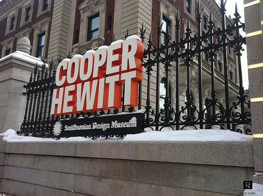 Sold by R New York | media 16