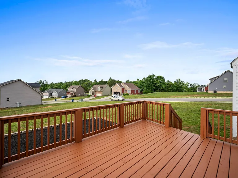 133 Tomahawk Pointe — Photo 37