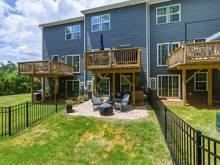 1006 Ketchum Ct — Photo 23