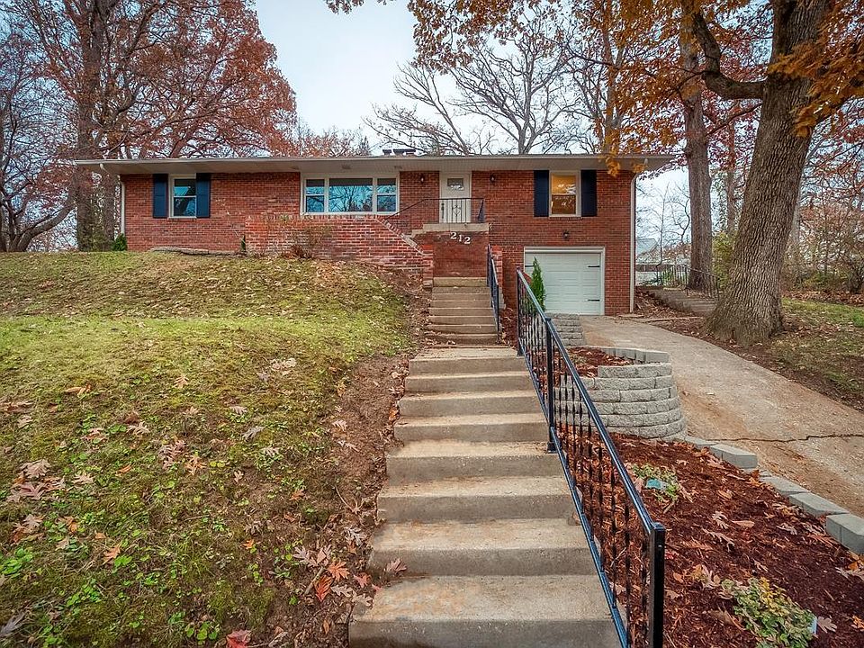 1st image of 212 Valley Dr