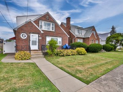 2734 Forest Ave, Niagara Falls, NY, 14301