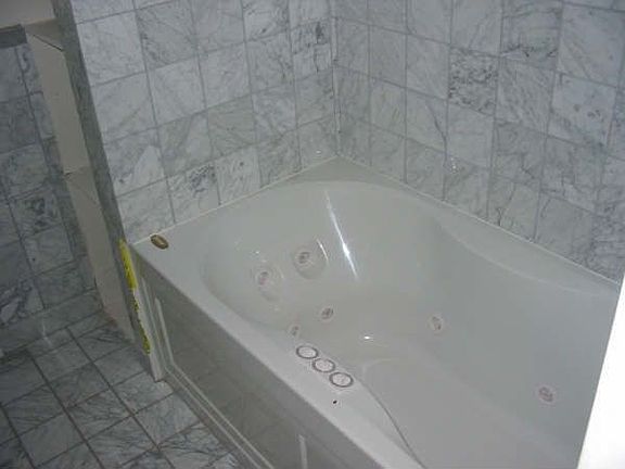 Bathroom Full