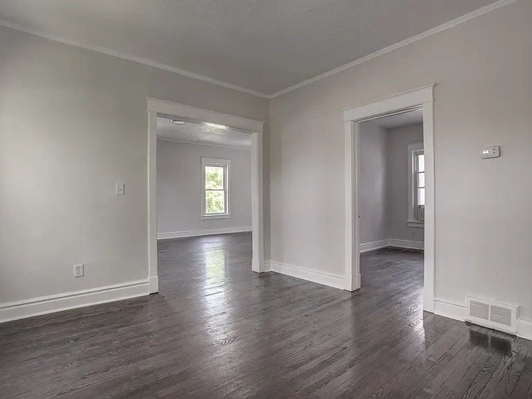 3233 Park Ave — Photo 6