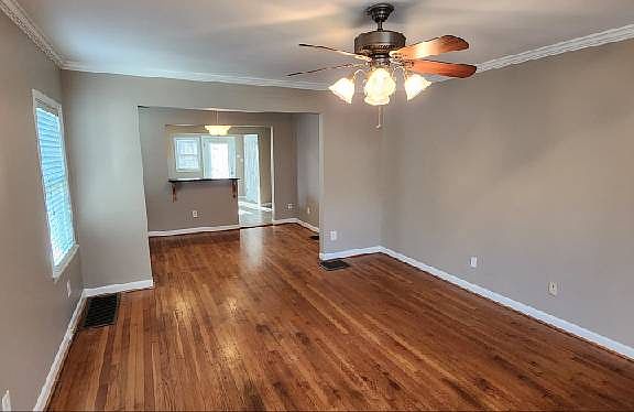 3rd image of 2278 Venetian Dr SW