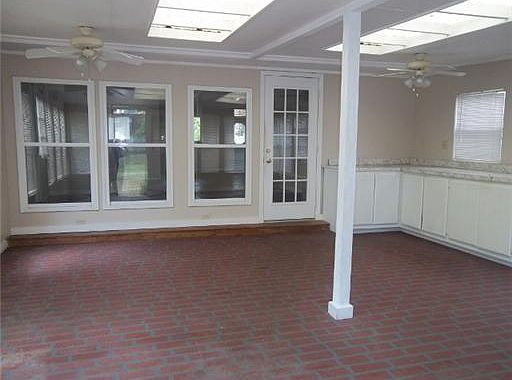 1st image of 1112 La Fontaine Ave