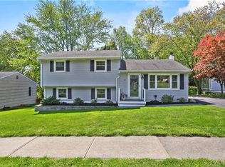 83 Pepperidge Cir, Fairfield, CT 06824