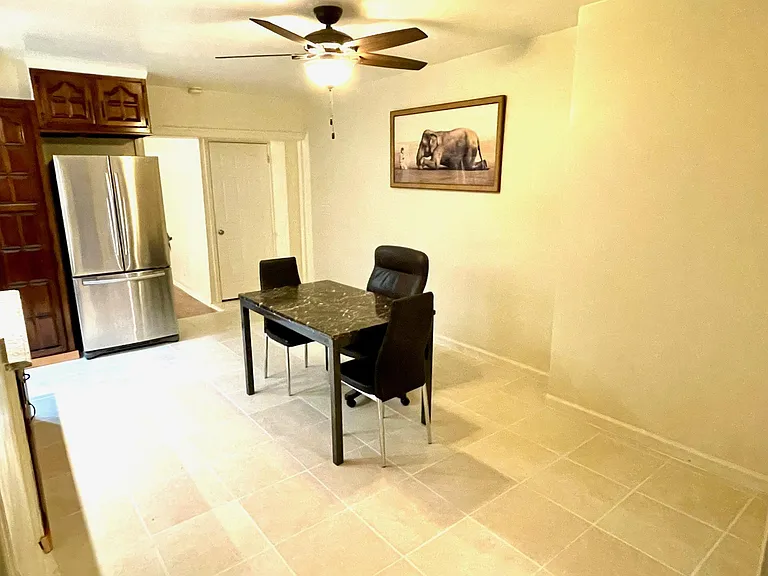 2037 E 12th St #1 — Photo 3