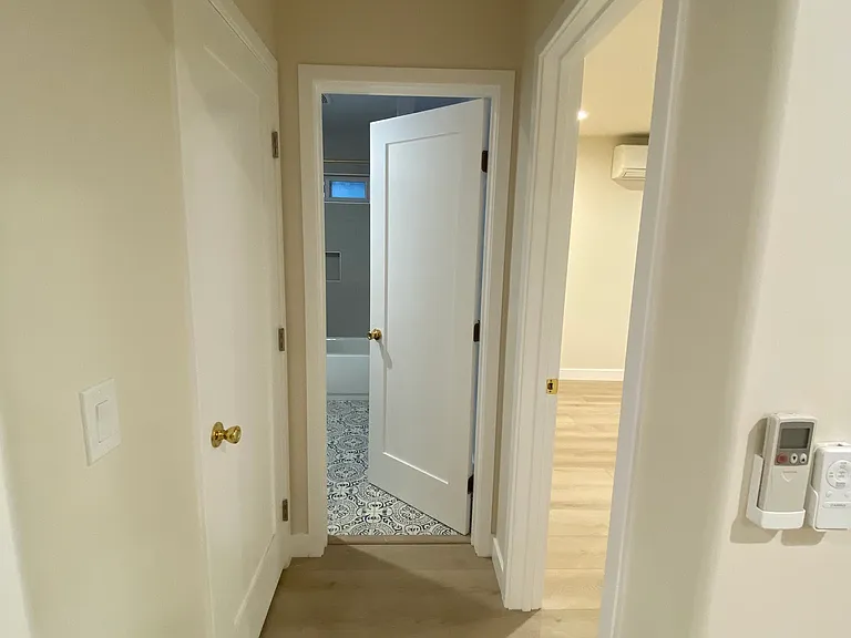 4044 Carlotta St — Photo 15