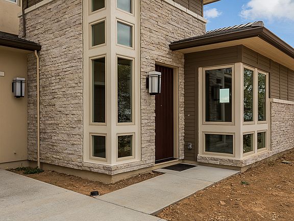 3rd image of 6254 Western Sierra Way