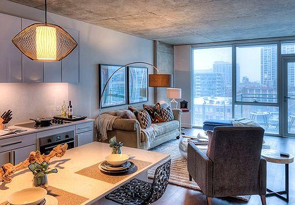 3rd image of 200 W Grand Ave #2205