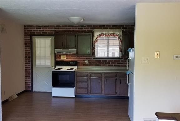5th image of 315 Lincoln Ave