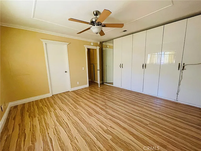 217 Tamarisk St — Photo 4