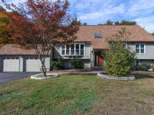 423 Massapoag Ave, Sharon, MA 02067