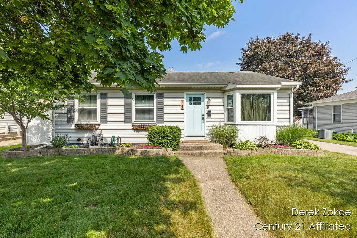 4246 Flamingo Ave SW photo 1