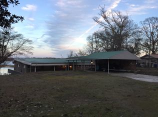 9064 Lake Flora Dr, Lauderdale, MS 39335