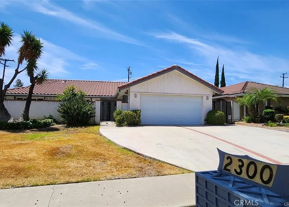 2300 El Rancho Vis