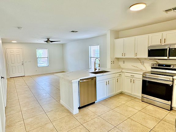 3rd image of 2436 E Meadow Creek Way