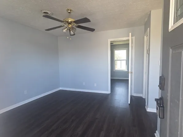 1165 Claylick Rd Unit A, White Bluff, TN 37187