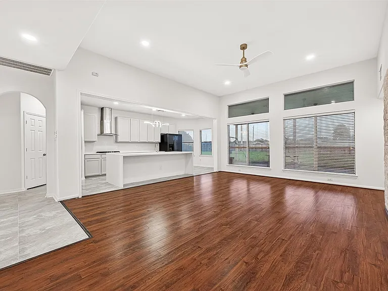 22303 Naple Hollow Ln — Photo 8