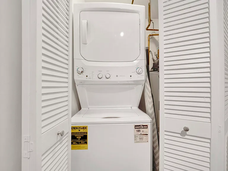 1149 W Cornelia Ave #1 — Photo 7