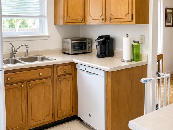 1324 Tinker Way Unit C, Glenview, IL 60025