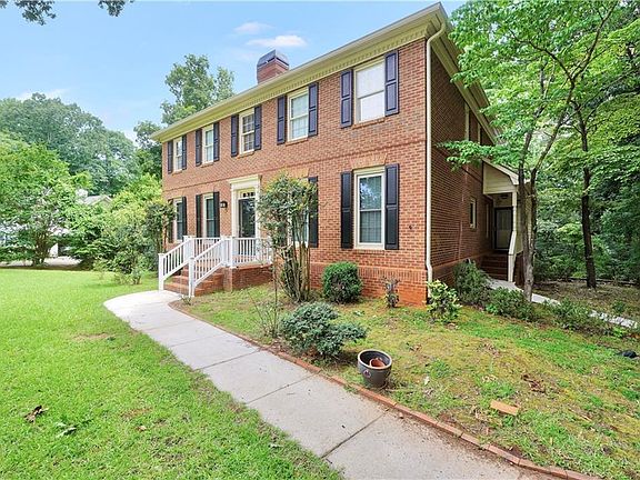 5th image of 1180 Azalea Cir SE