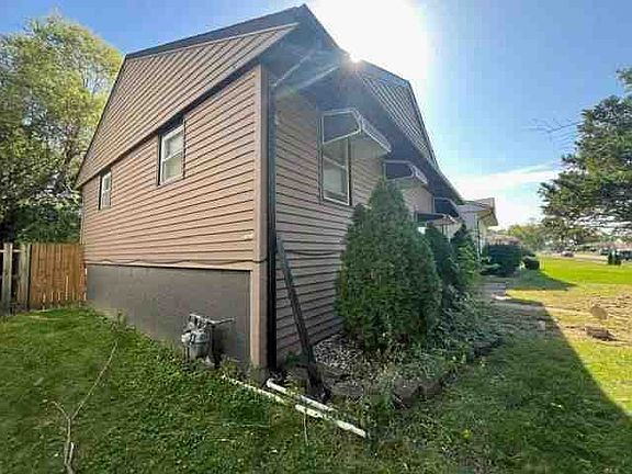 4th image of 309 Chappel Ave