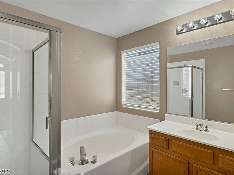 7429 Granada Willows St — Photo 16