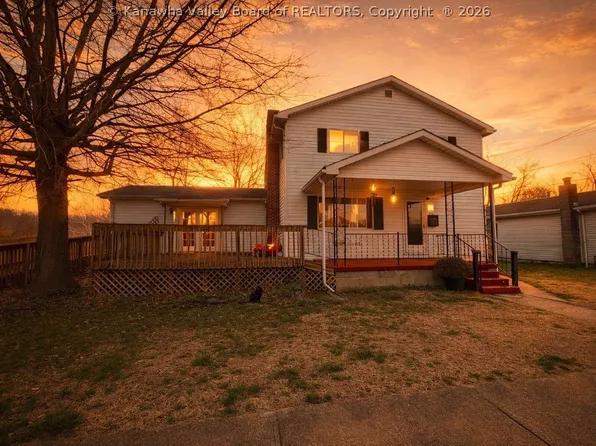 23 Preston St, Ravenswood, WV 26164