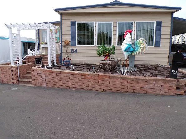 245 W Bobier W #64, Vista, CA 92083