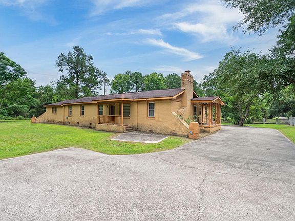 2nd image of 224 Rodenberry Rd