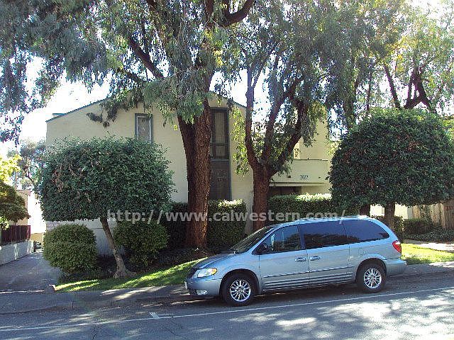 1st image of 2027 Halford Ave APT 4