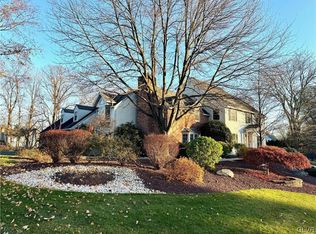 1529 Duxbury Ct S, Allentown, PA 18104