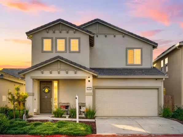 9453 Del Seis Dr, Sacramento, CA 95829