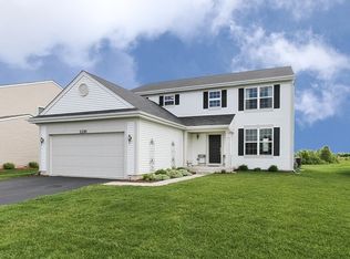 1291 Padre Island Ln, Hampshire, IL 60140